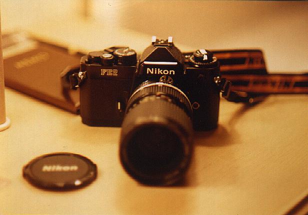 NIKON FE2